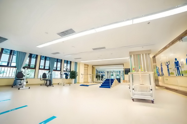 宗馥莉挽救娃哈哈唯一的方法是认了杜建英二妈和异母弟妹？